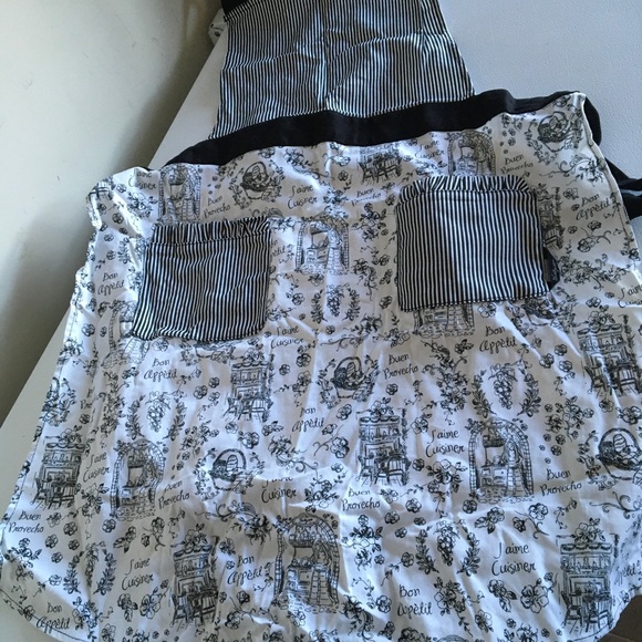 *Super Rare* 31 Mommy & Me apron set - Picture 1 of 4